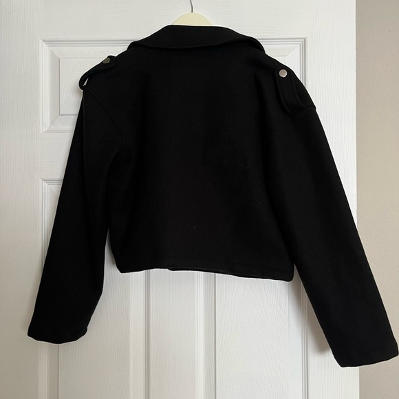 Stylish Black Women's Jacket - Picture 3 of 3
